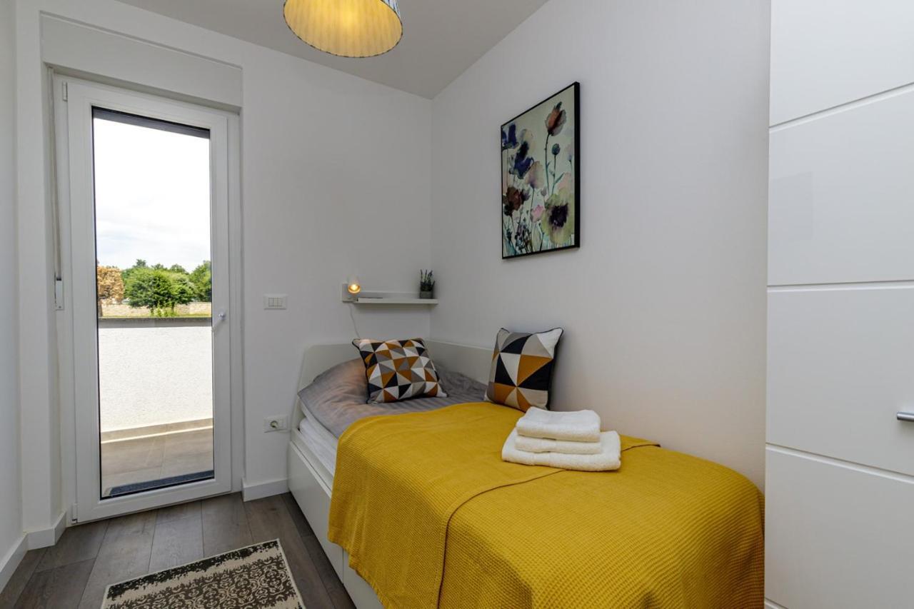 Sabena Apartment With Private Whirlpool Poreč Dış mekan fotoğraf